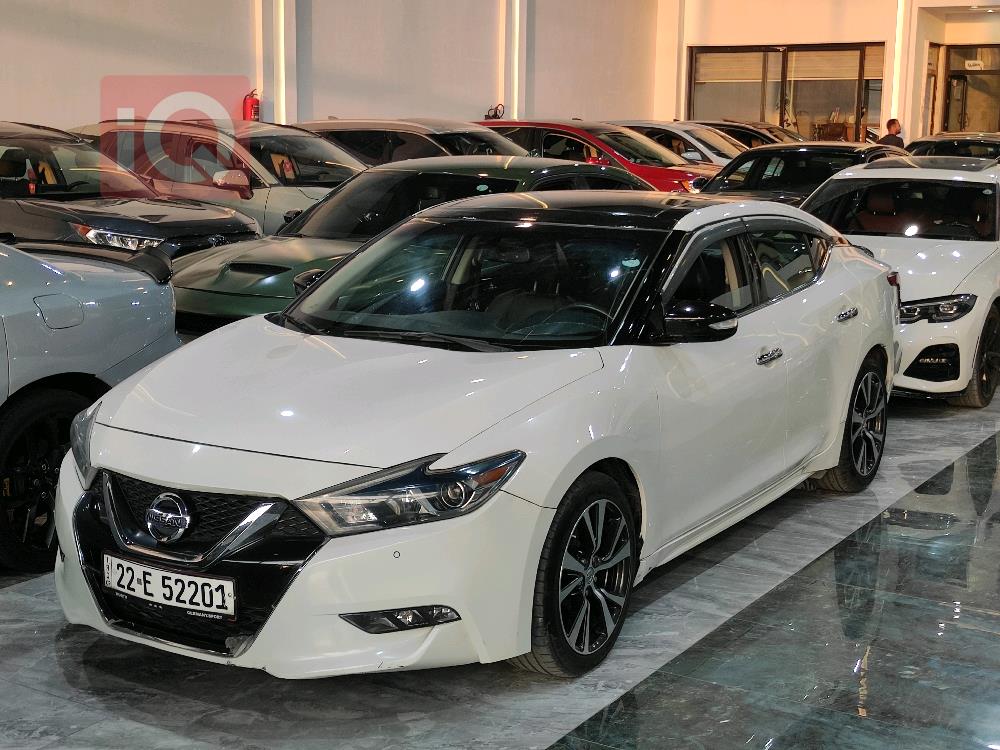 Nissan Maxima